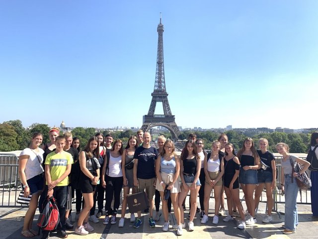 Der funkelnde Eiffelturm krönte die Paris-Tour