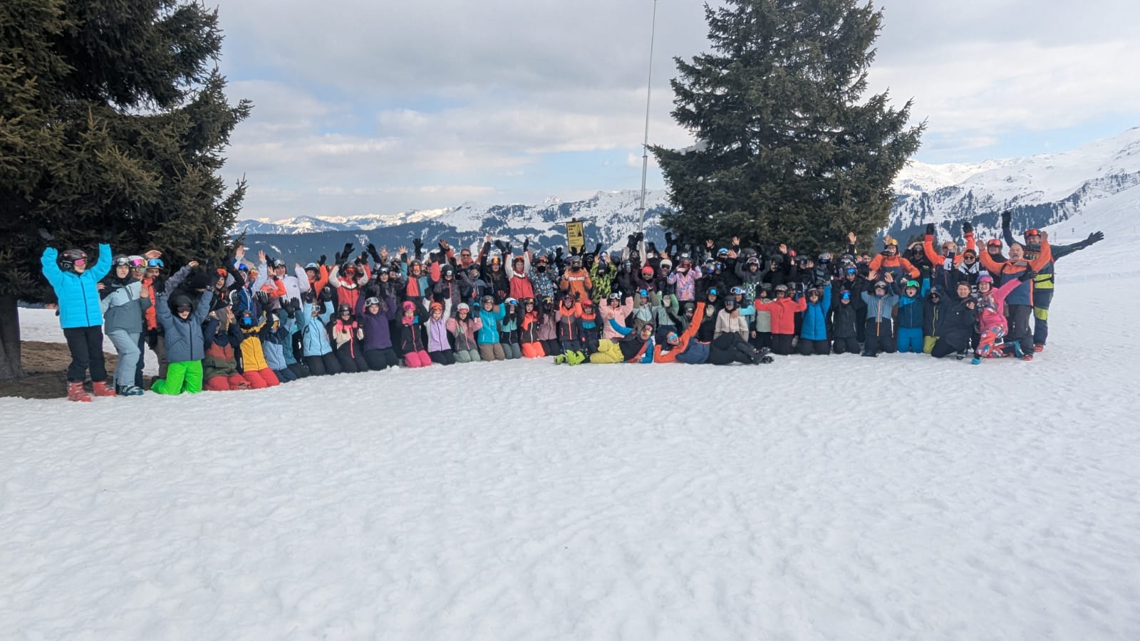 Gruppenfoto der HBS Skifreizeit 2026